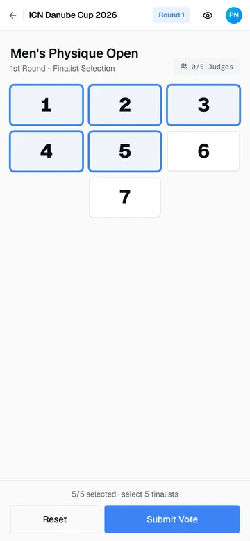 A judge's phone during round 1: five competitors selected, ready to submit.